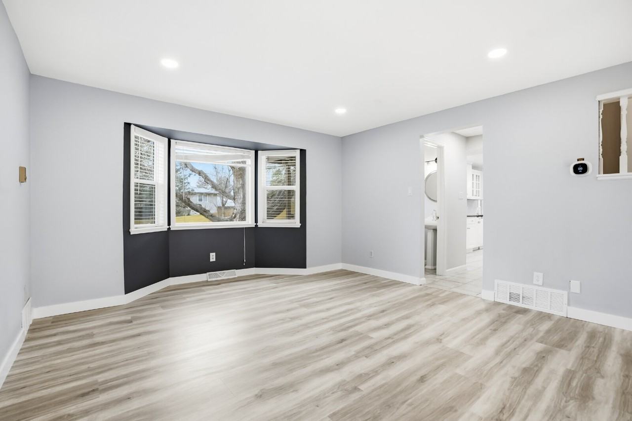 2351 S Garland St - Photo 4 of 33