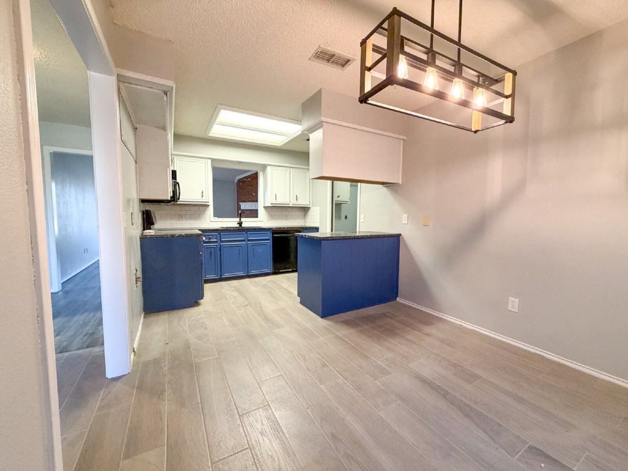 9706 Aberdeen Ave - Photo 5 of 13