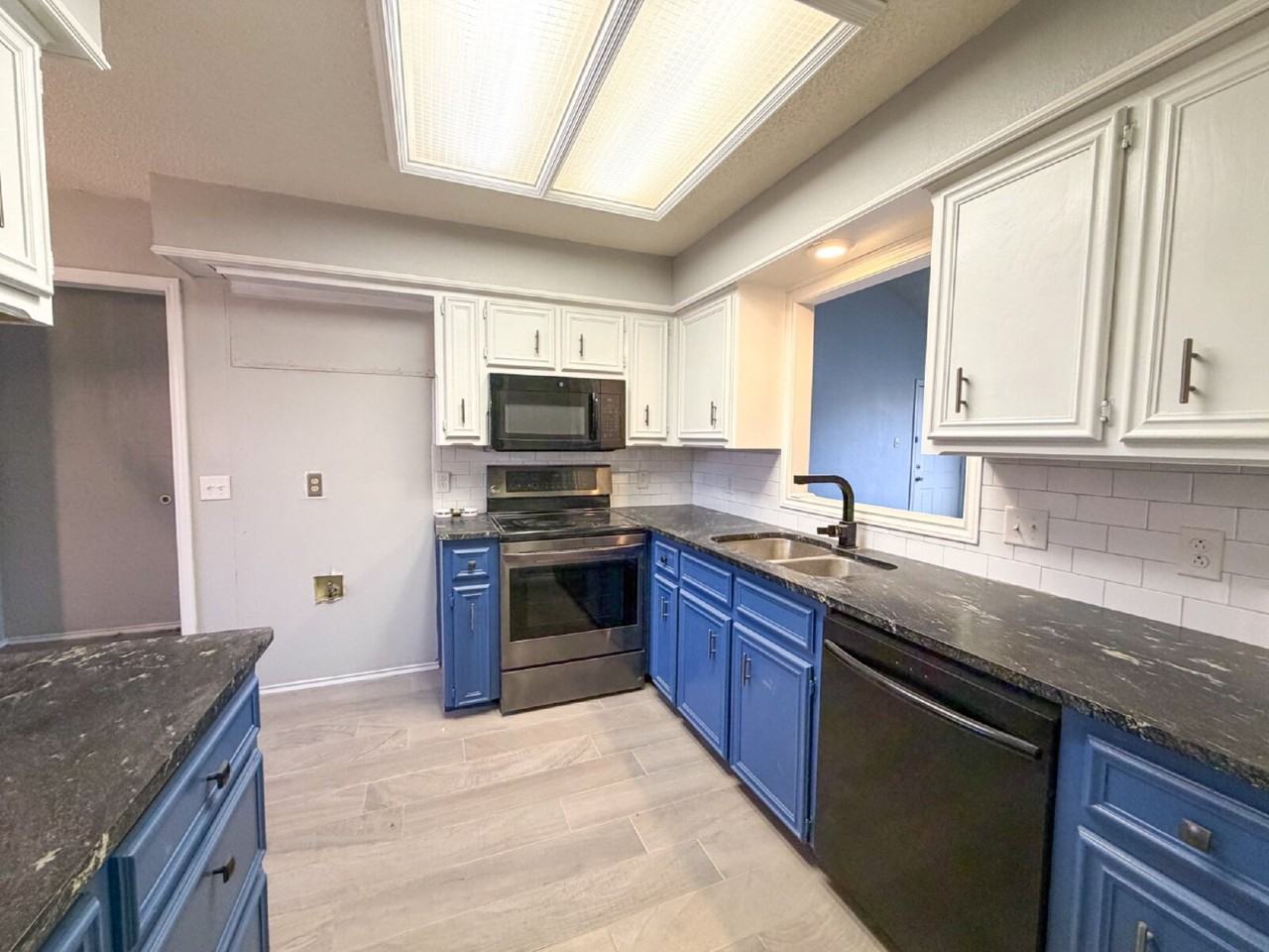 9706 Aberdeen Ave - Photo 7 of 13