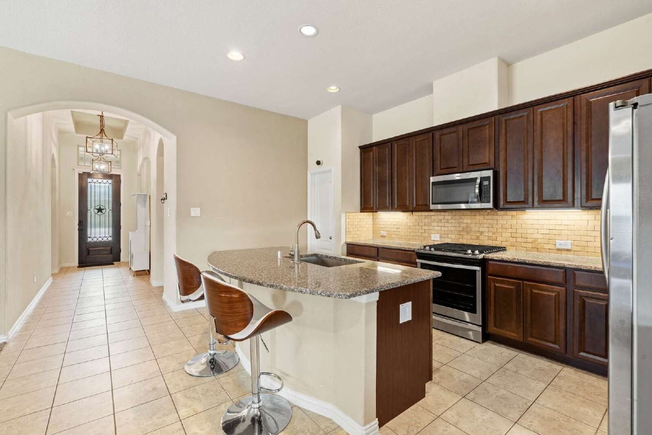 3012 Broadhaven Dr - Photo 5 of 15