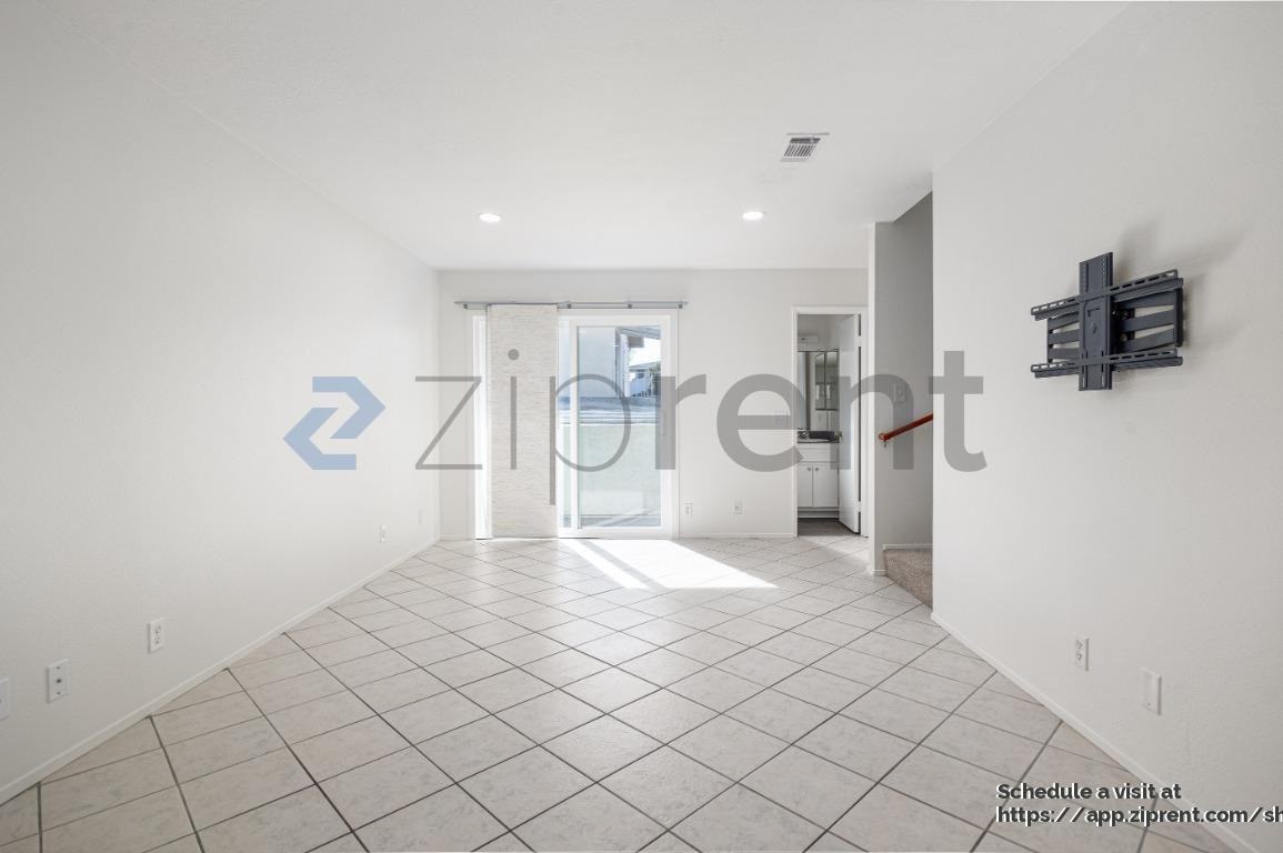 4517 College Way #K - Photo 2 of 20