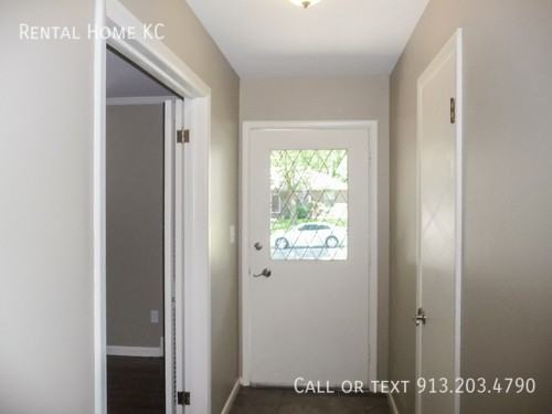 5521 W 98th Pl - Photo 6 of 20