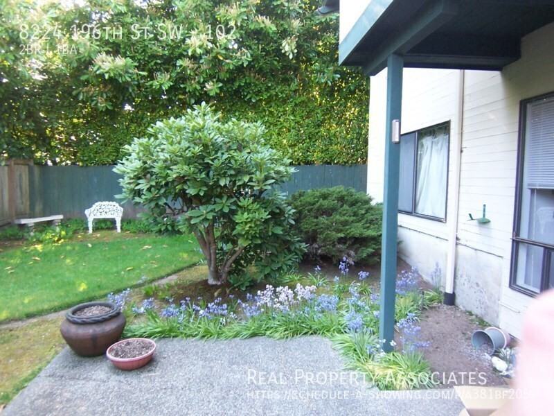 8224 196th St Sw #102 - Photo 5 of 24