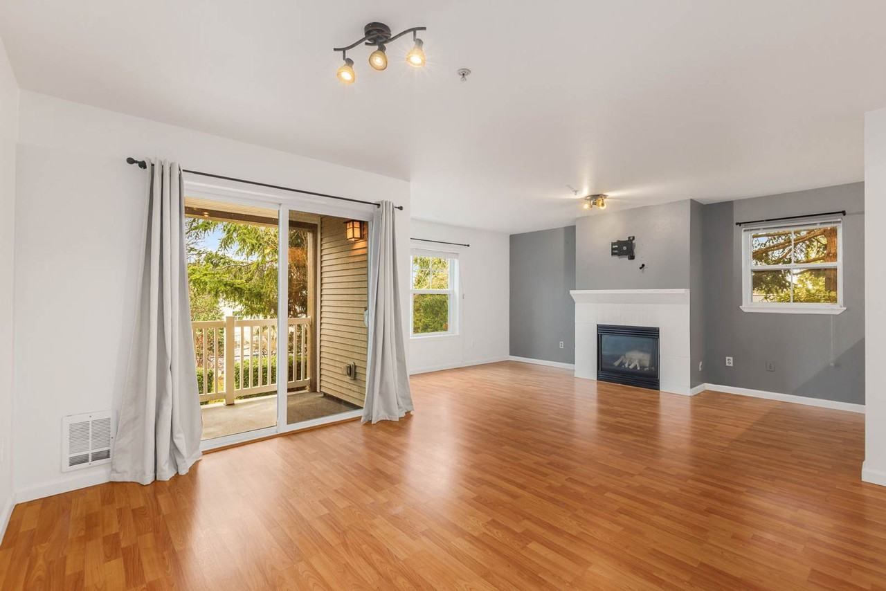 23420 Se Black Nugget Rd #F104 - Photo 3 of 16