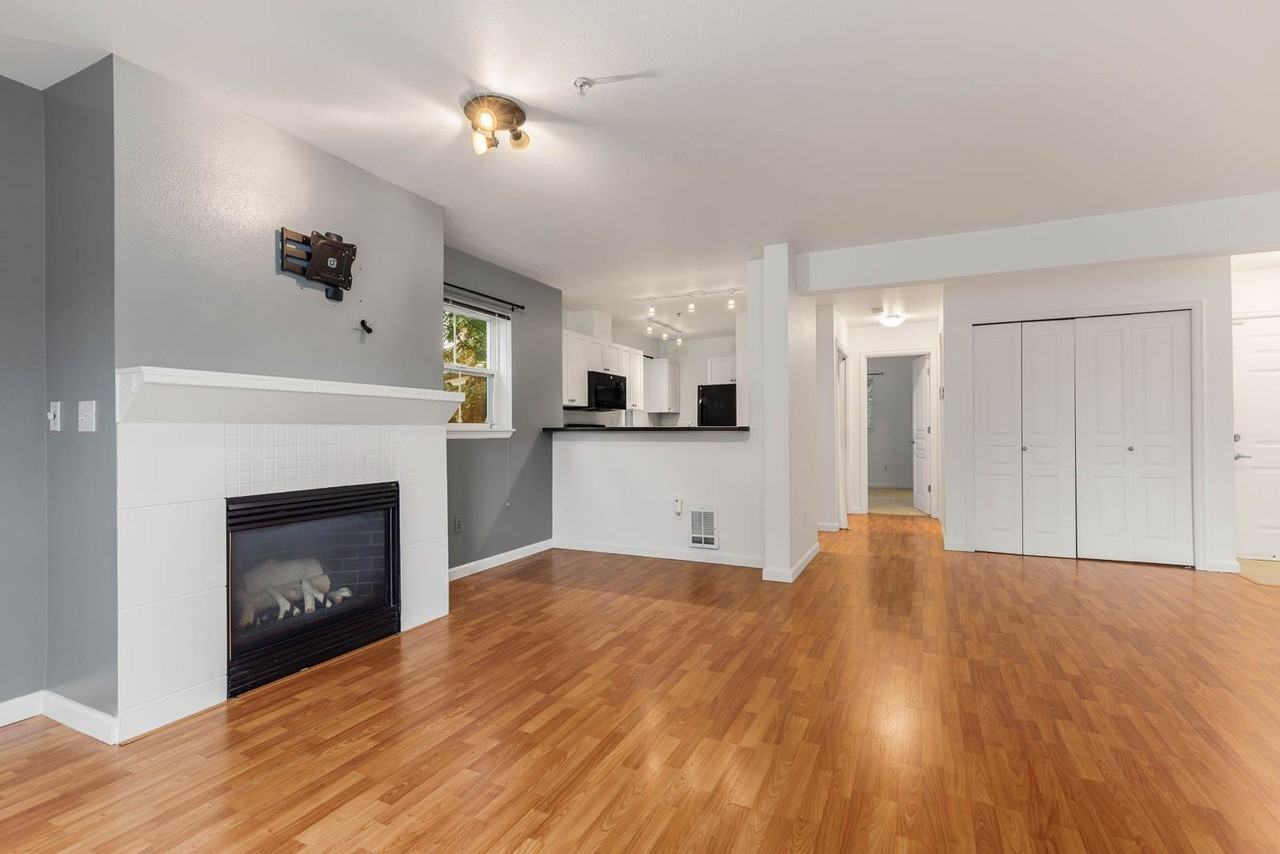 23420 Se Black Nugget Rd #F104 - Photo 5 of 16