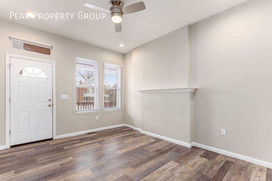 1363 Summit St - Photo 7 of 26