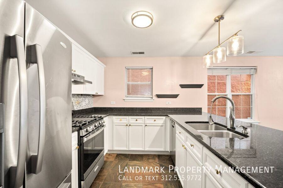 1449 N Larrabee St #B - Photo 2 of 12