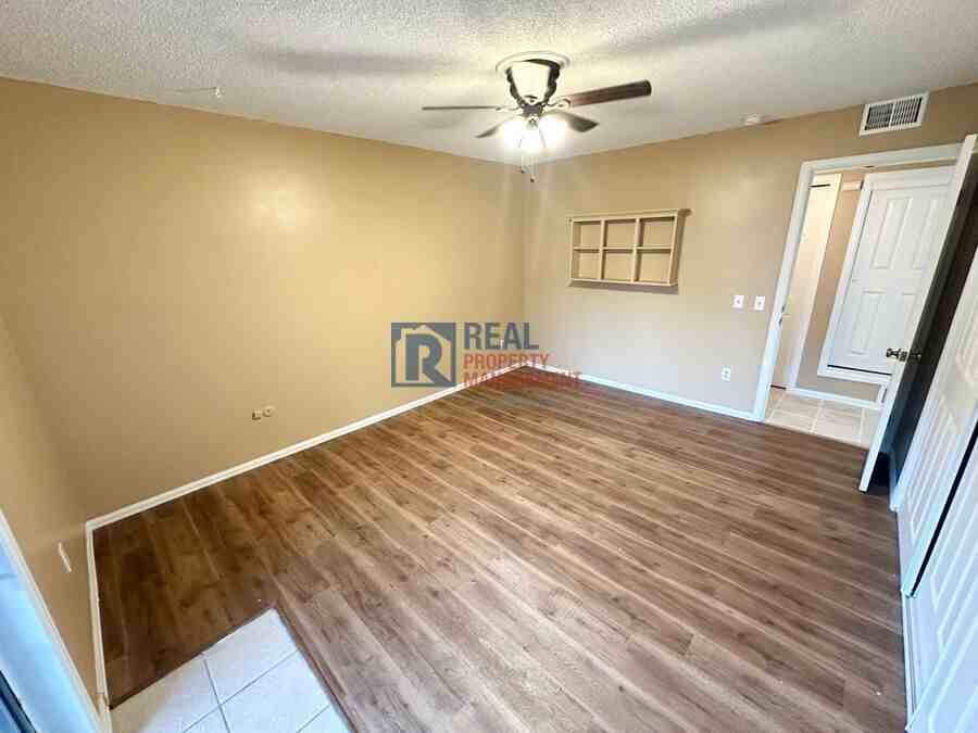 15202 E Hampden Cir #F3 - Photo 7 of 10