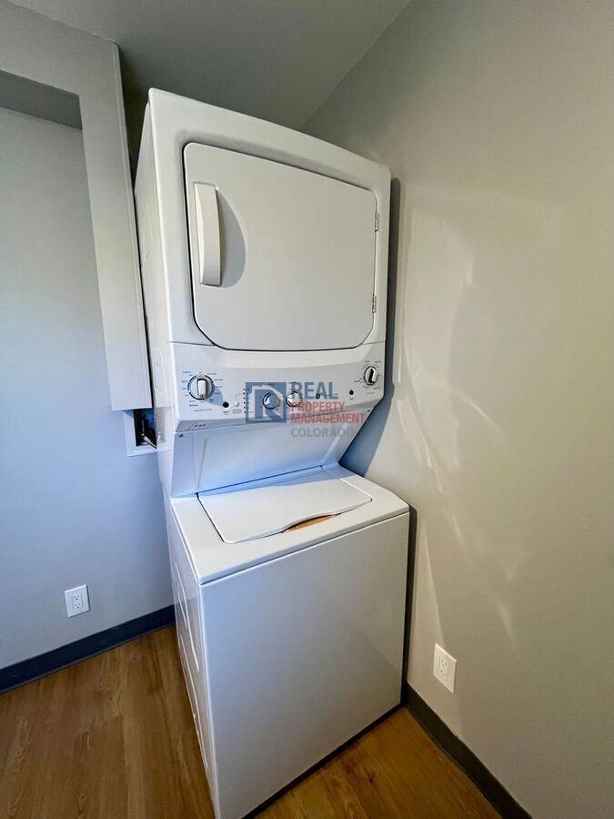 3305 W Cedar Ave - Photo 6 of 11