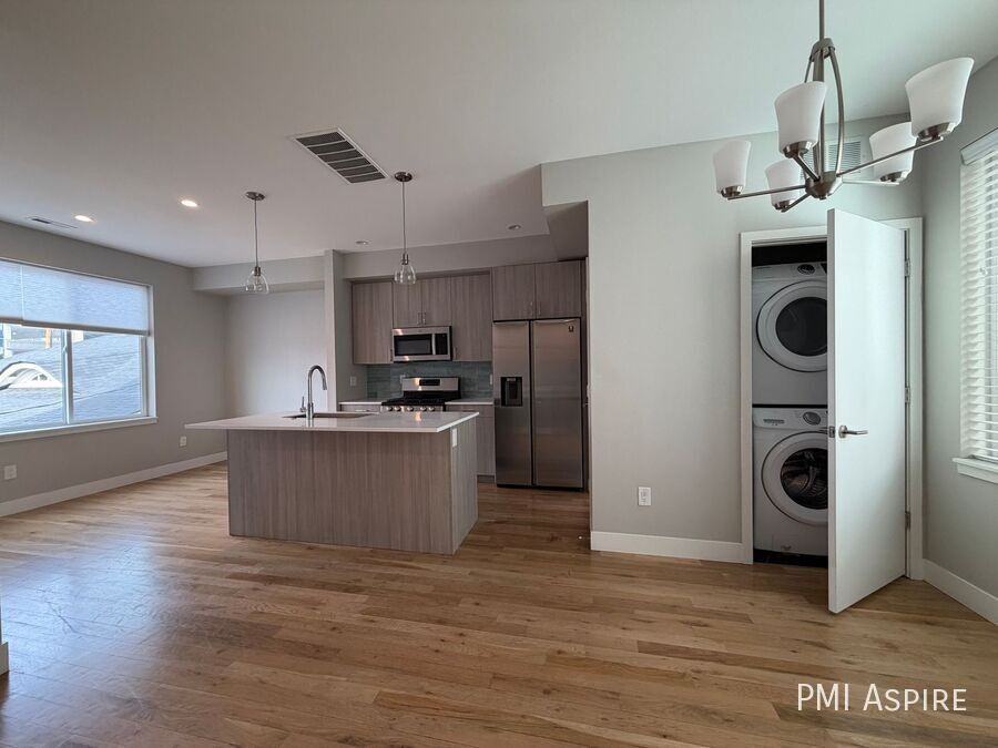 5151 W 10th Ave #5163