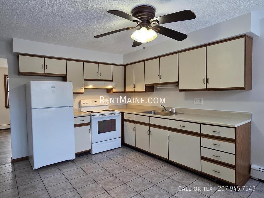 2 Hartley St #5 - Photo 4 of 27