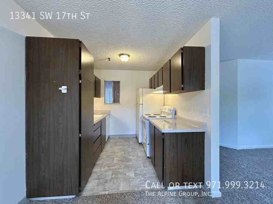 13341 Sw 17th St - Photo 6 of 23