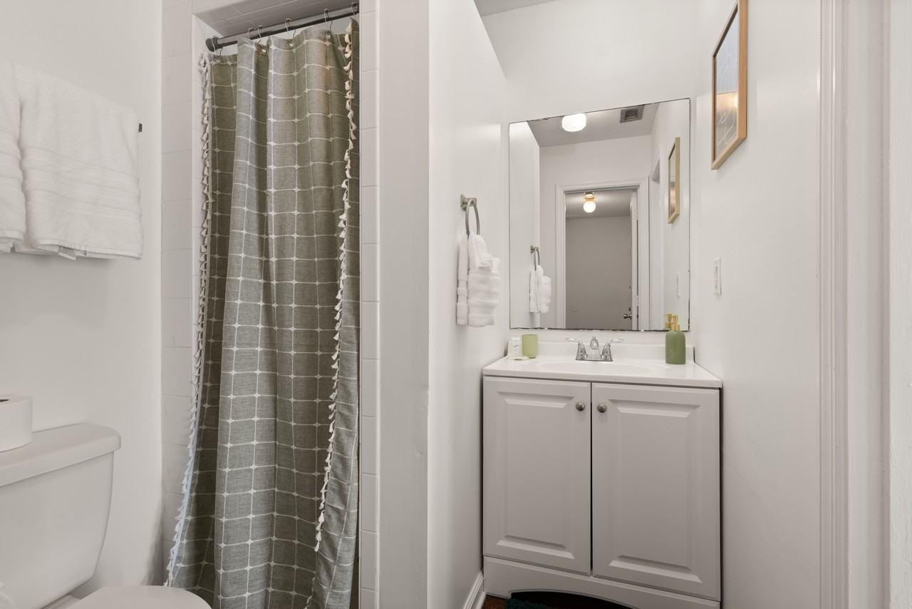 300 S Grove Blvd #A3 - Photo 4 of 13