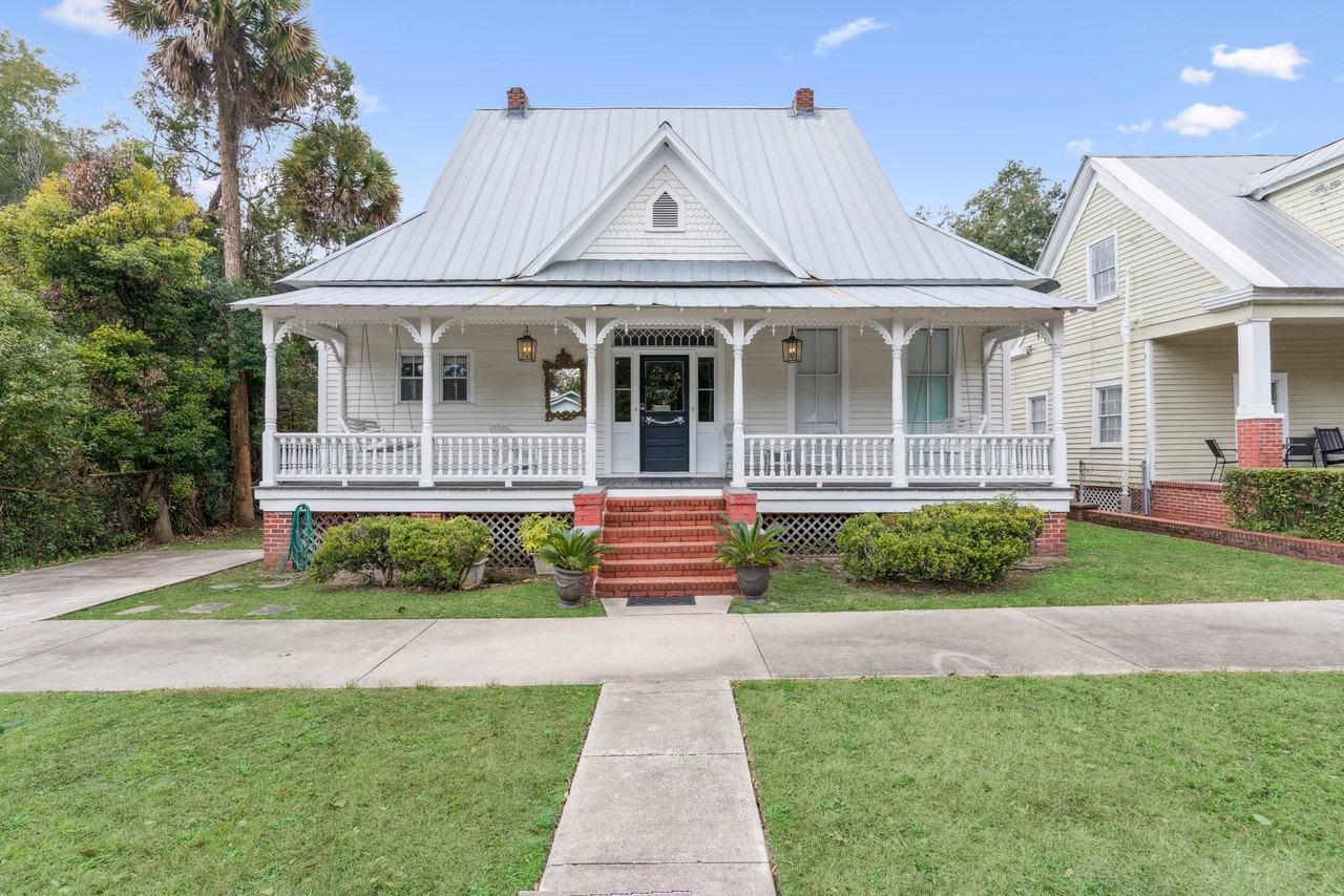 1915 Union St #1 - Photo 2 of 19