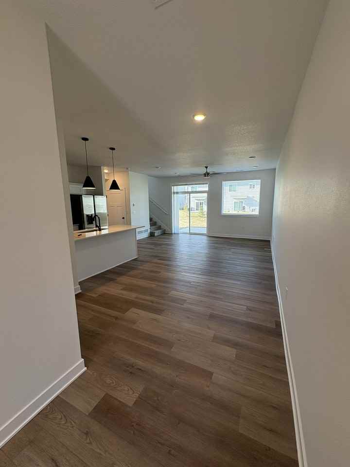 230 Nw Waverly Dr #1 - Photo 5 of 36