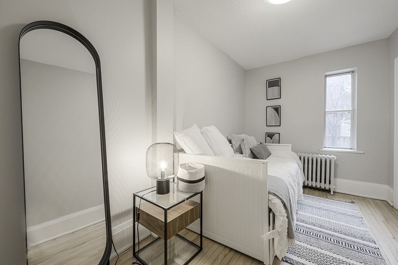 261 Vaughan - Photo 6 of 38