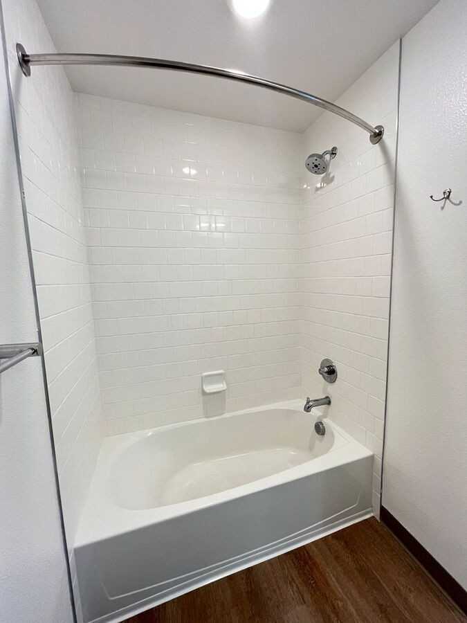 4045 Broadway - Photo 7 of 17