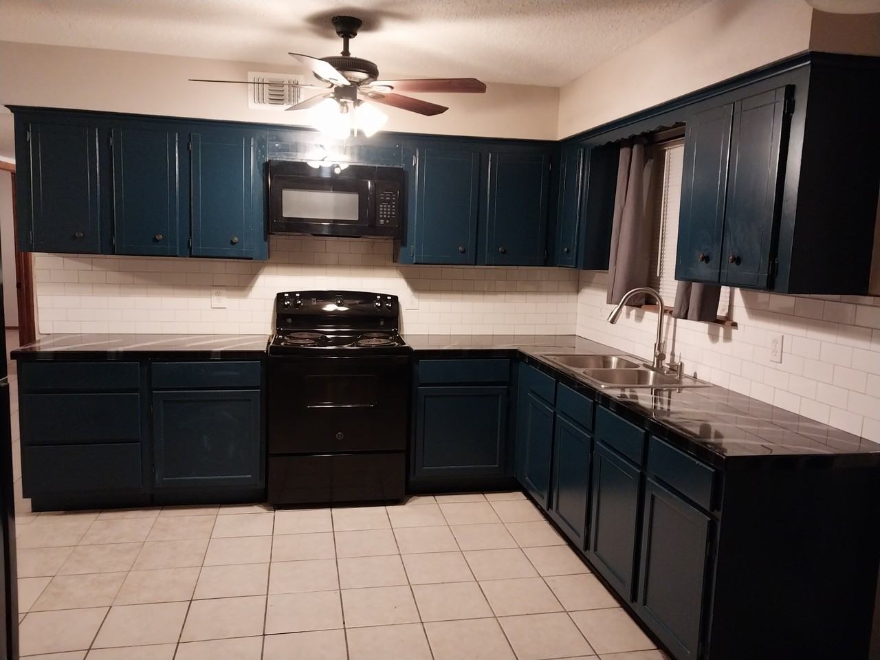 608 Mayflower #NA - Photo 5 of 28