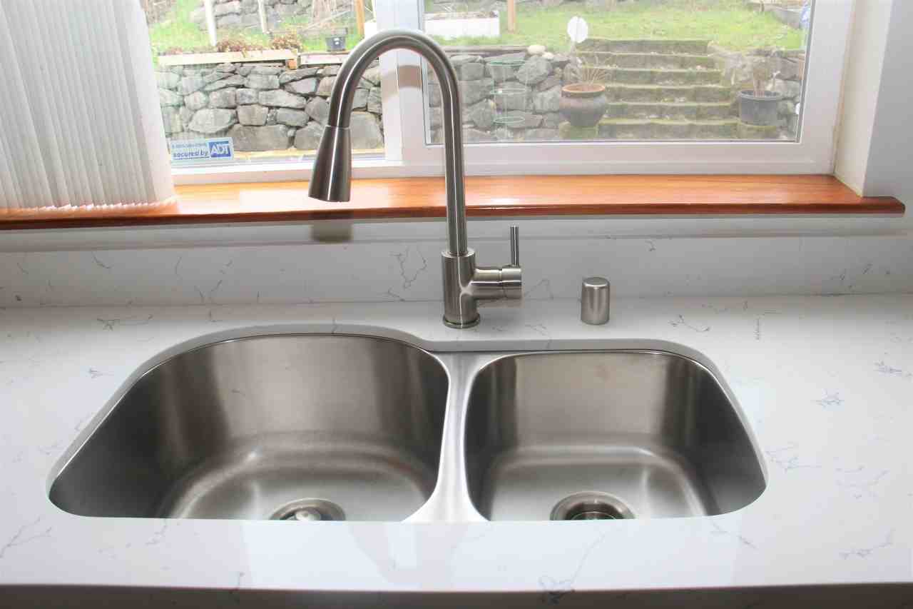 4006 S 126th St #NA - Photo 2 of 19