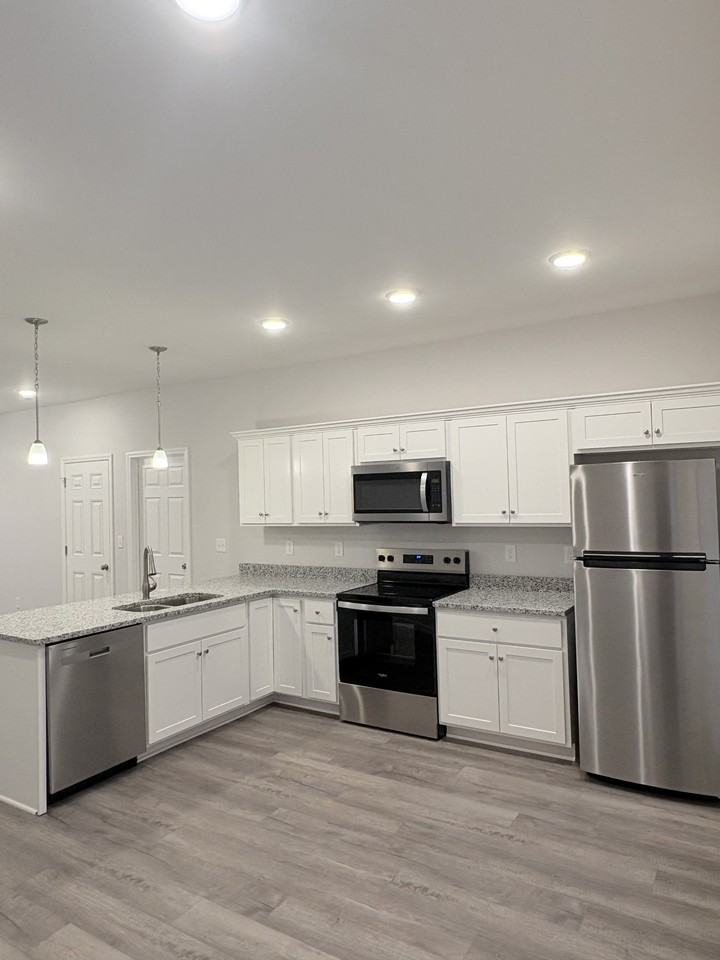 871 Rodeo Ln #871 - Photo 5 of 18