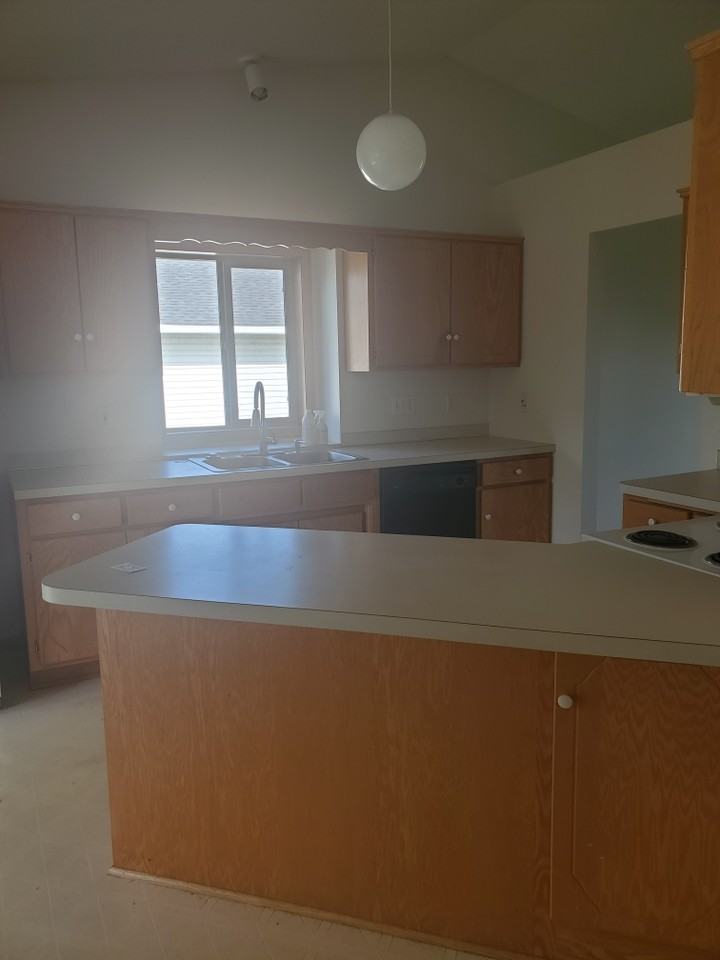 1157 Atwood St S #NA - Photo 4 of 26