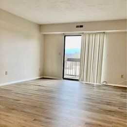 410 Maple Ave #G - Photo 4 of 20