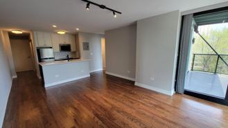 5910 N Sheridan Rd #A - Photo 1 of 1