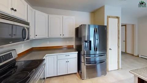 2580 Roxanne Ct #NA - Photo 3 of 16