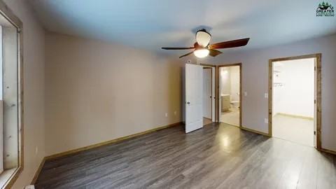 2580 Roxanne Ct #NA - Photo 4 of 16