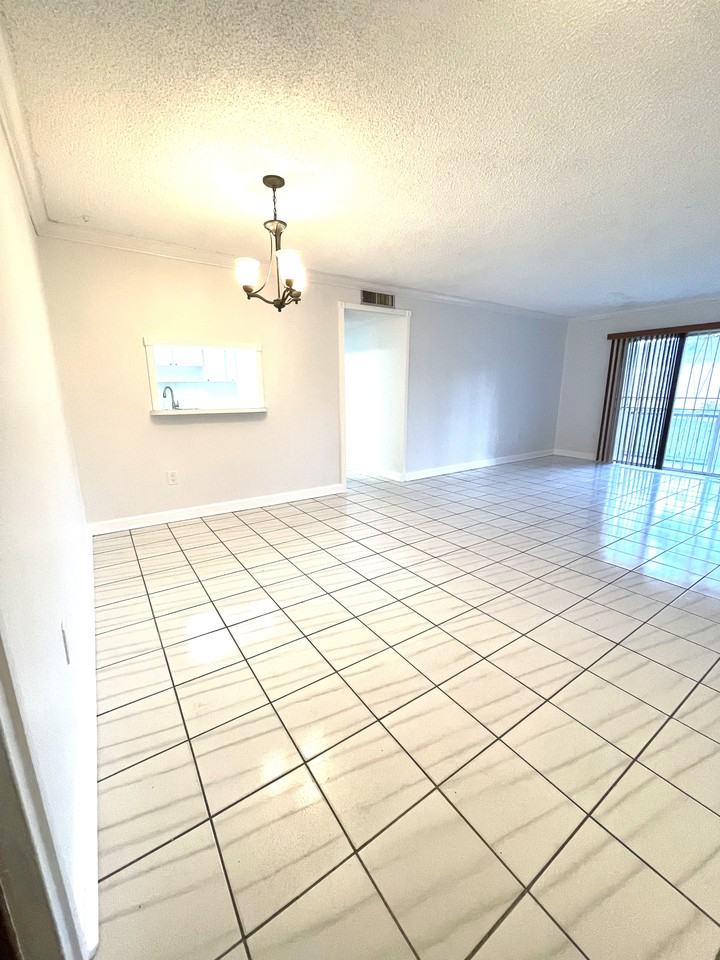 13700 Sw 62nd St #113 - Photo 6 of 23