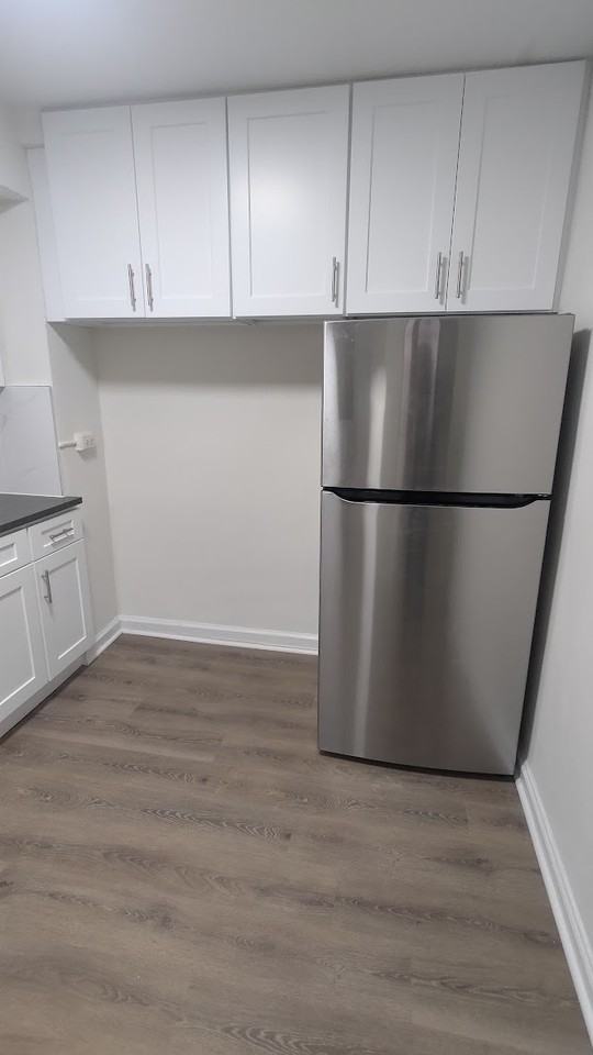 266 W 236th St #1stFL - Photo 4 of 9