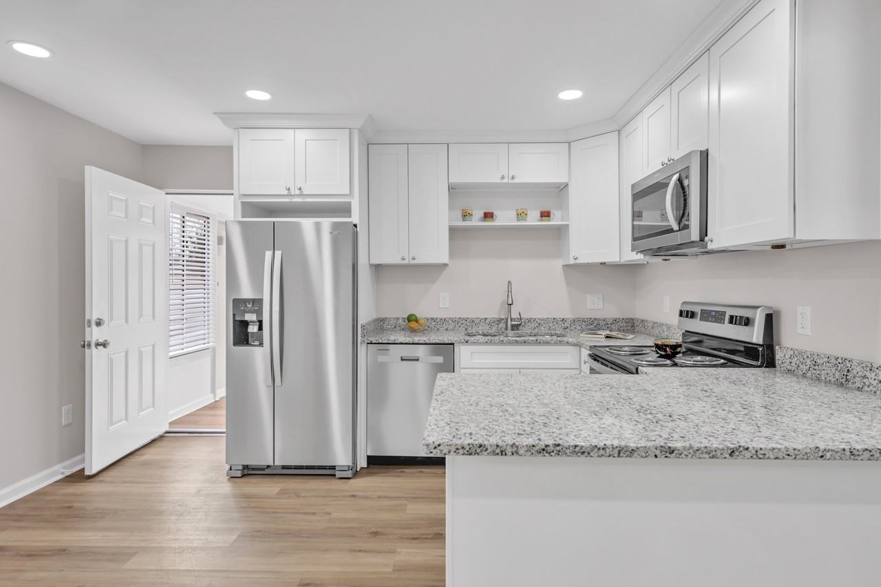 8 E Preston St #NA - Photo 4 of 35