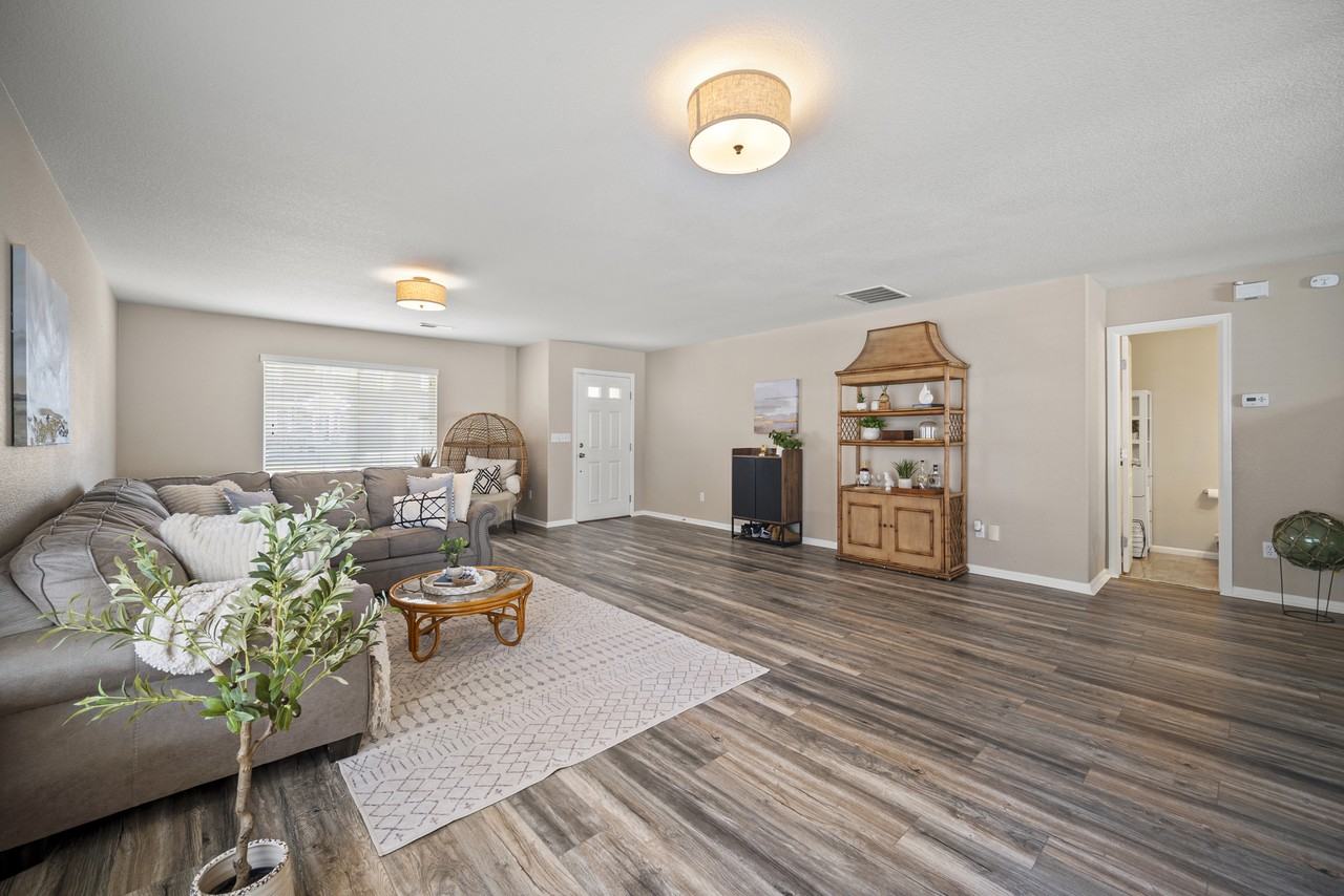 7860 Lantern Ln #NA - Photo 2 of 32