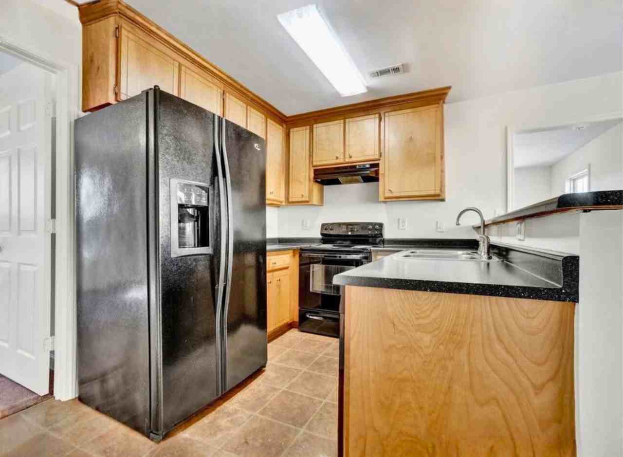 305 S Calhoun St #NA - Photo 7 of 17