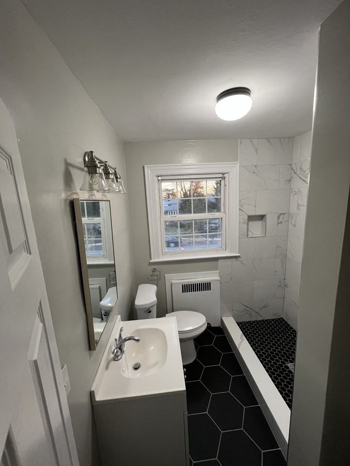 1720 Burnet Ave #NA - Photo 2 of 15