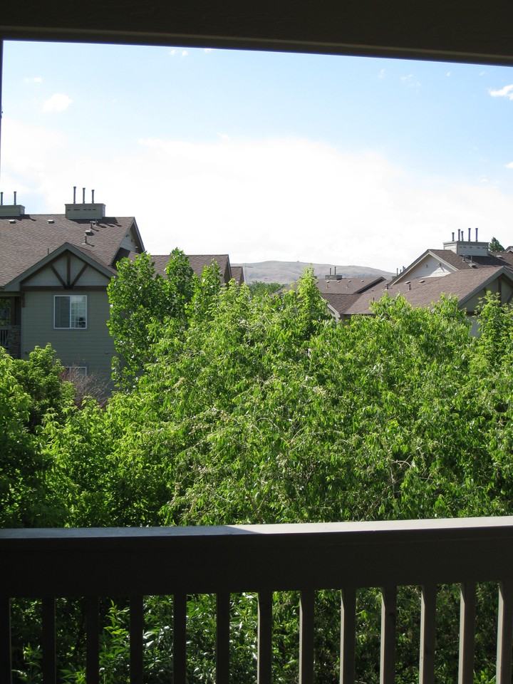 10311 W Girton Dr #202 - Photo 5 of 23