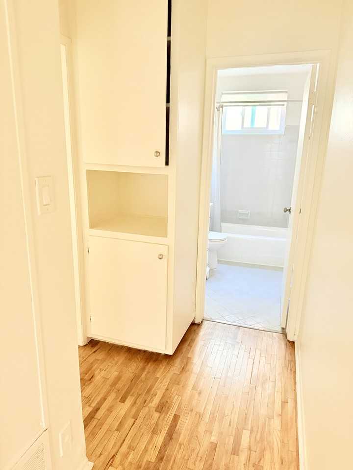 1047 N Ogden Dr #4 - Photo 4 of 15