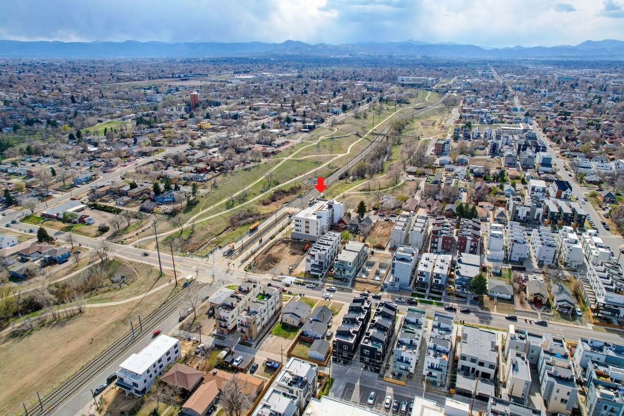 1208 Quitman St - Photo 2 of 2