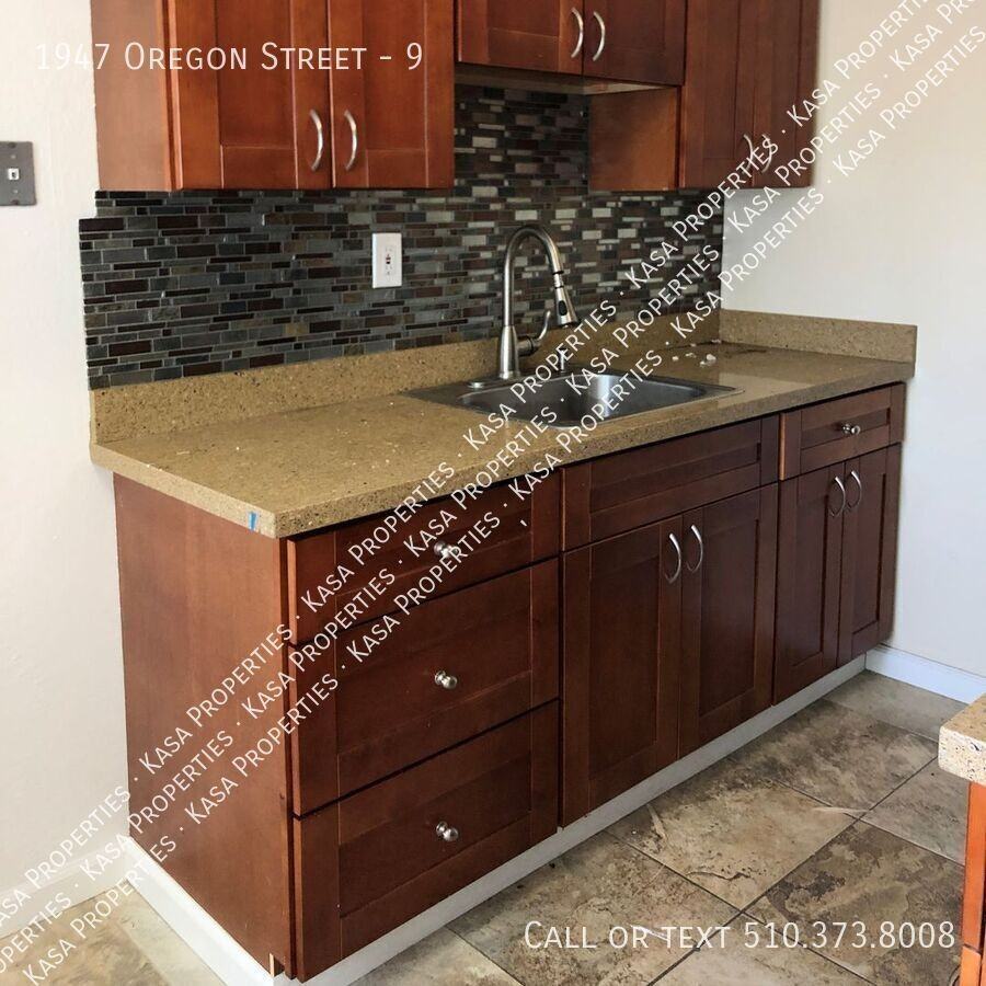 1947 Oregon St. - Photo 2 of 15