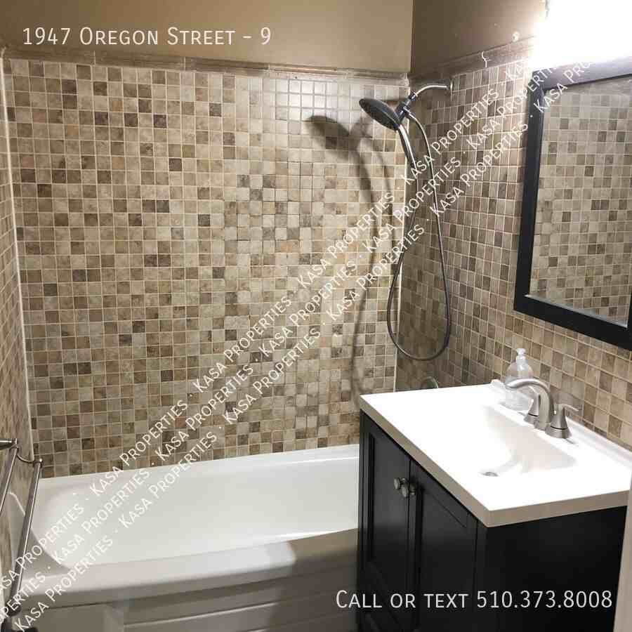 1947 Oregon St. - Photo 4 of 15