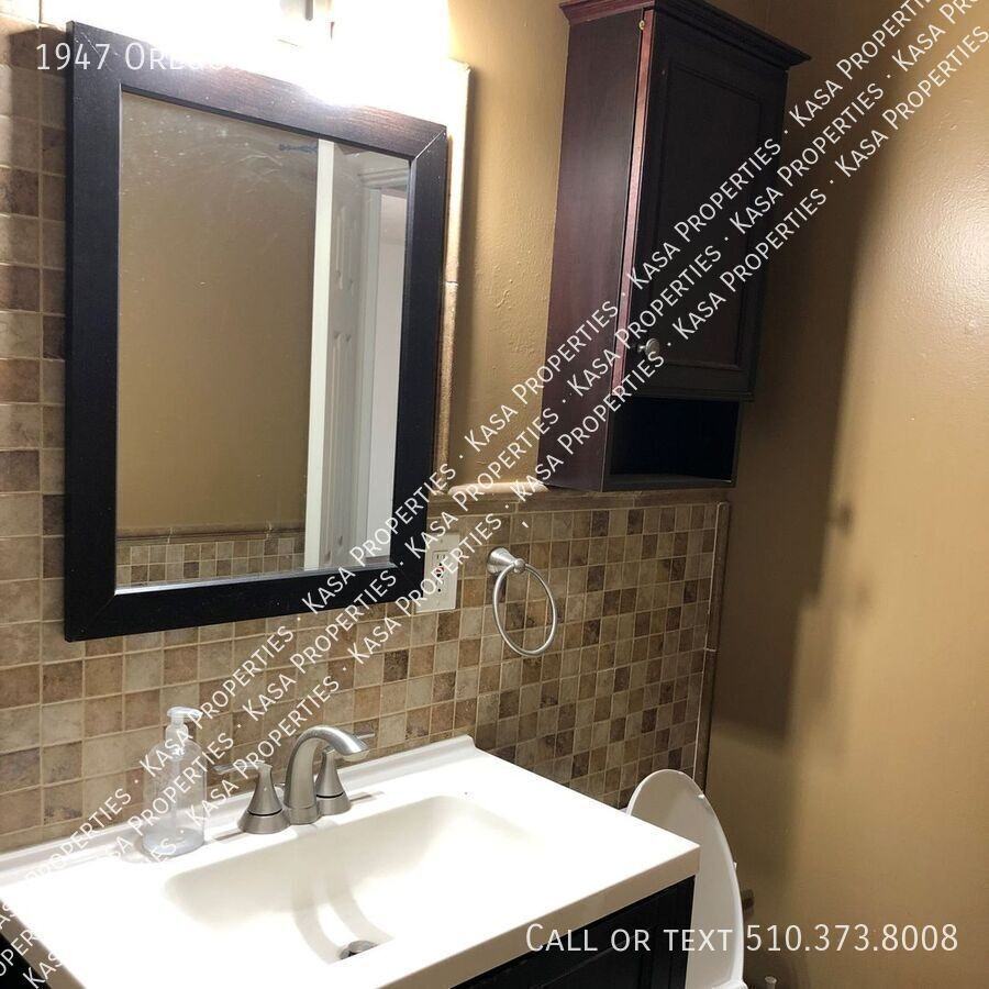 1947 Oregon St. - Photo 5 of 15