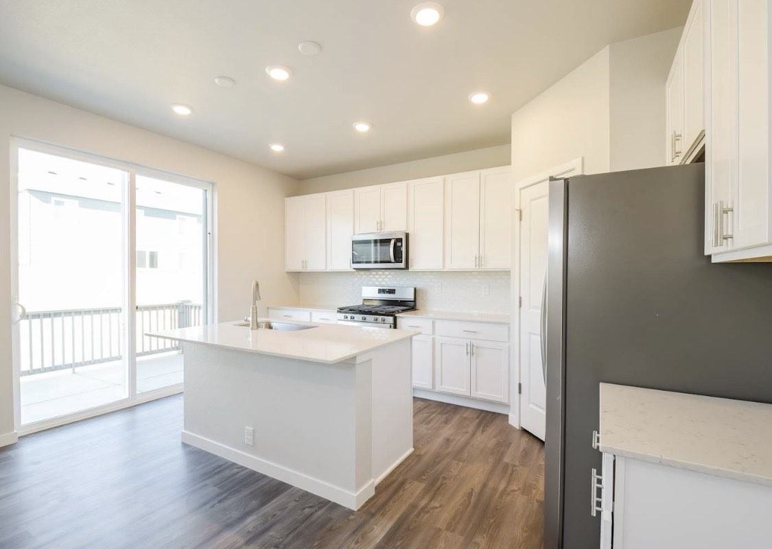 4427 Shivaree Street - Photo 5 of 12