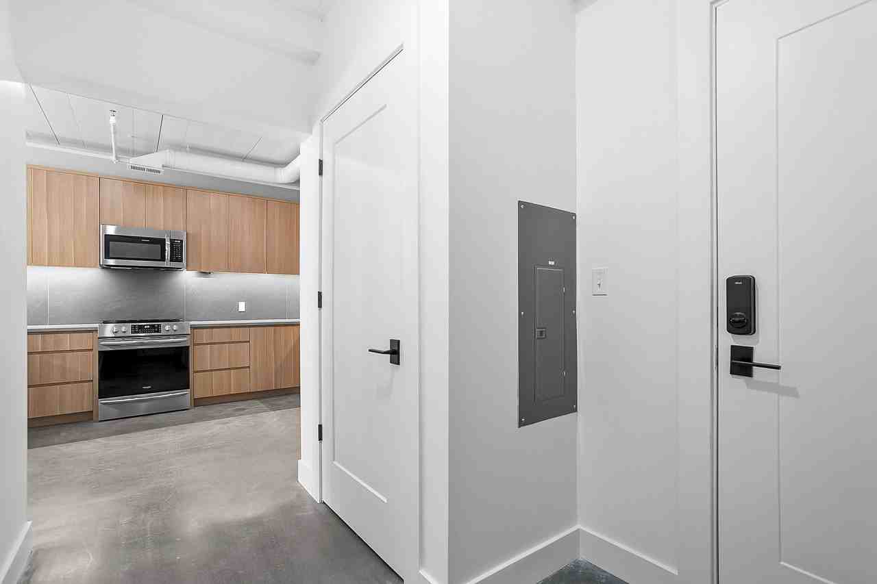The Brit Apartments - Photo 3 of 20