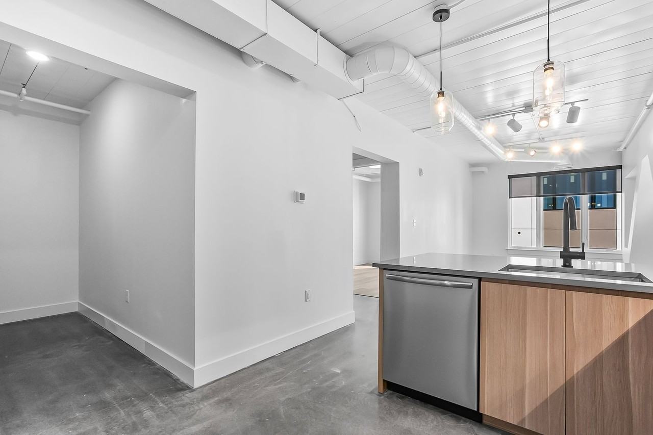 The Brit Apartments - Photo 6 of 20