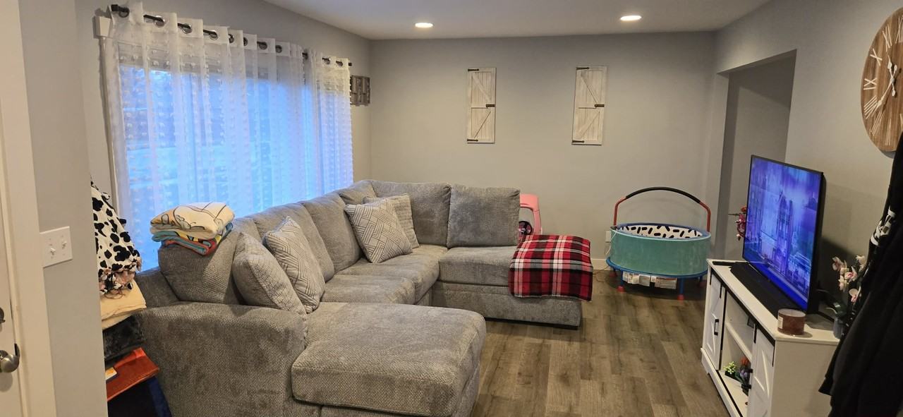 1717 D St #NA - Photo 2 of 14