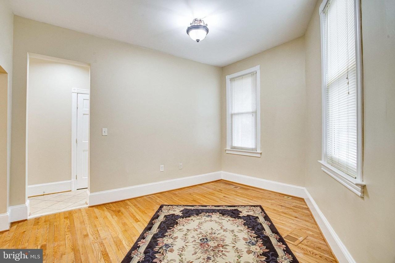 1501 G St Se #1 - Photo 5 of 21