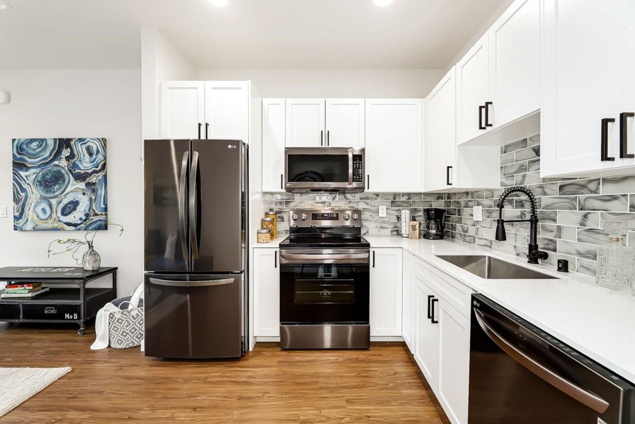 2830 E Spring St - Photo 7 of 16