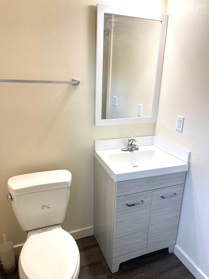 410 Flower St - Photo 6 of 21