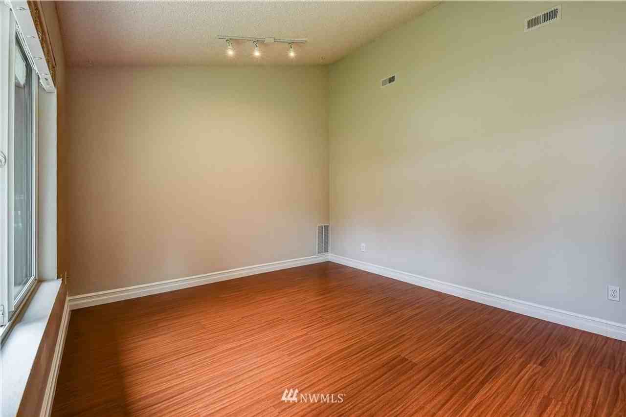 19670 Se 259th St - Photo 2 of 21