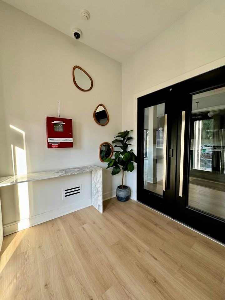 85 West High Street, Unit 3R - Photo 6 of 32